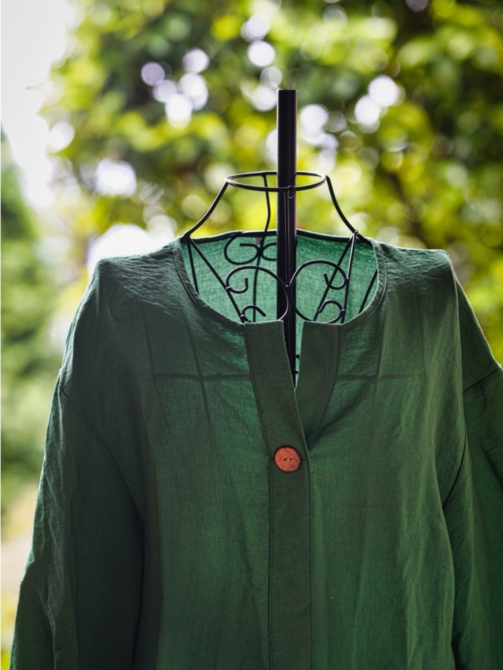 Forest Green Linen-Blend Tunic Top - Wooden Button Detail - Picture 4 of 6